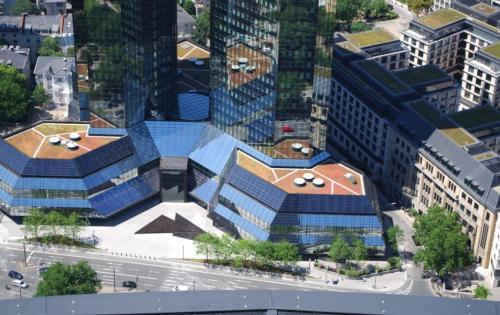 Dachbegrünung des Gebäudes der Deutschen Bank in Frankfurt am Main